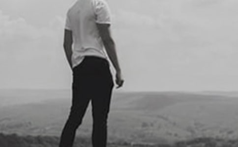 ӝh